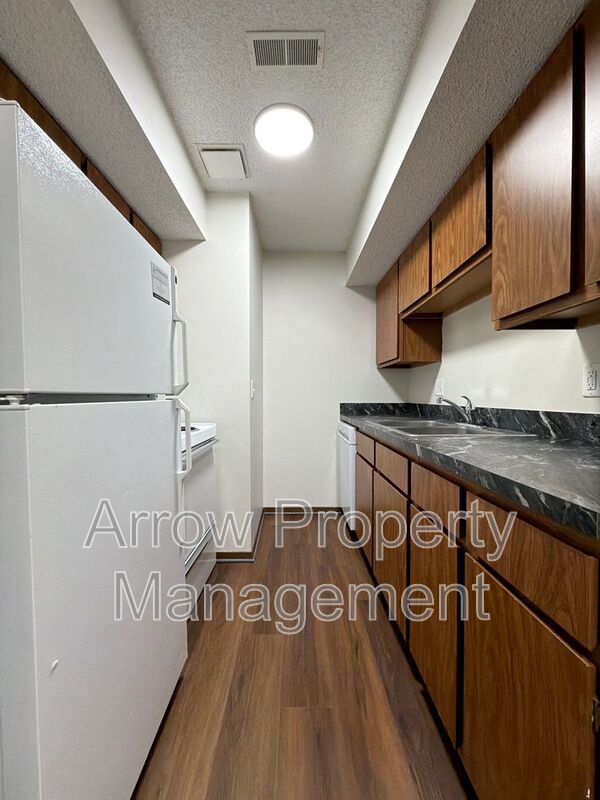 Lincoln Condo: 1411 D Street-5