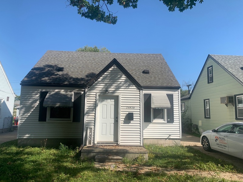 Eastpointe House: 24528 Grove Avenue