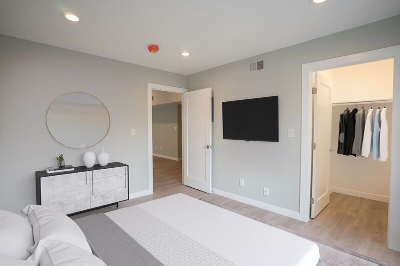 Los Angeles Condo: 3426 W. 1St Street Los Angeles, CA 90004