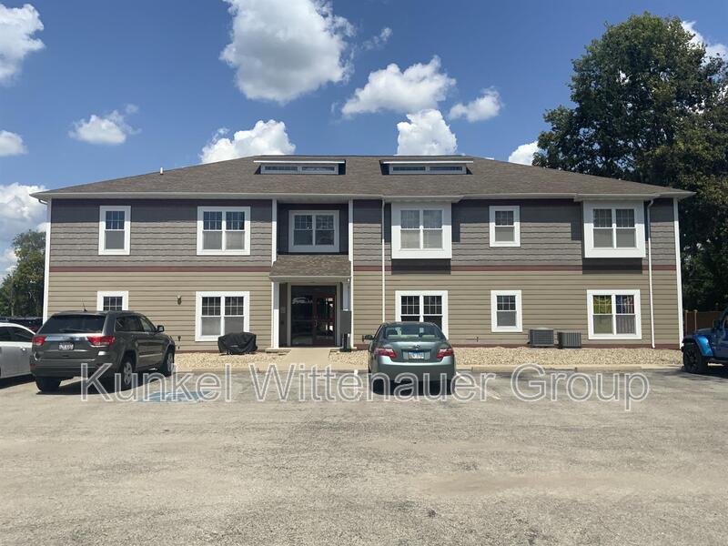 Freeburg Condo: 409 D W Washington
