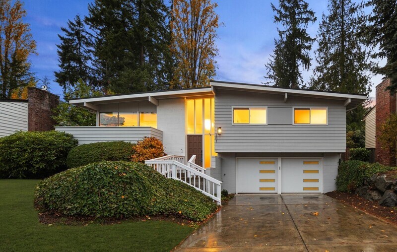 Bellevue House: 201 165th Ave NE