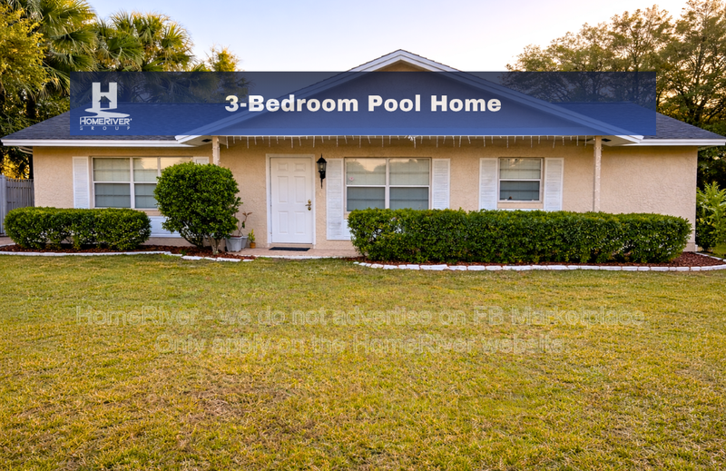 Longwood House: 914 Rangeline Rd