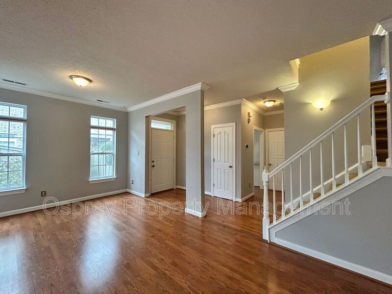 Introducing a stunning townhome/condo in a highly desirable area in Virginia Beach . 