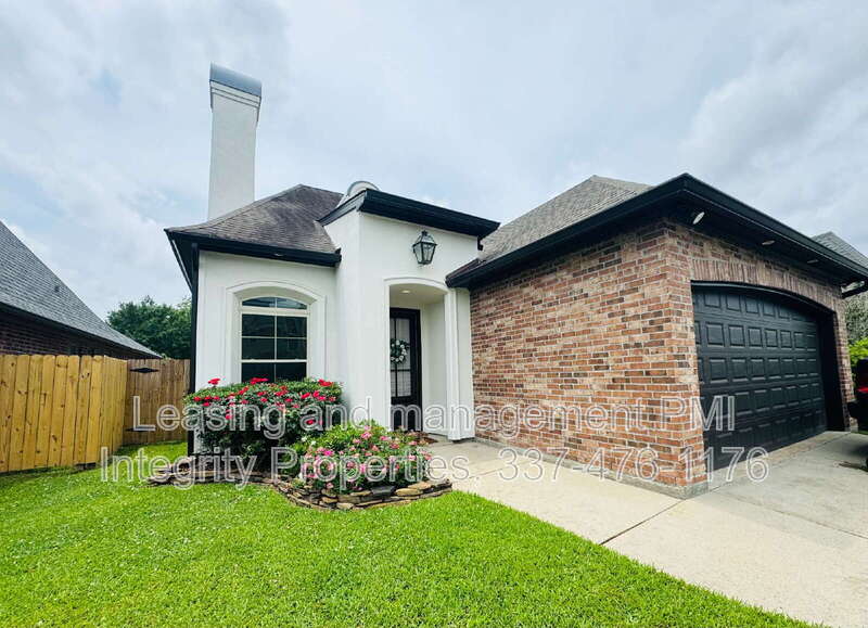 Lafayette House: 303 Barataria Bay Point