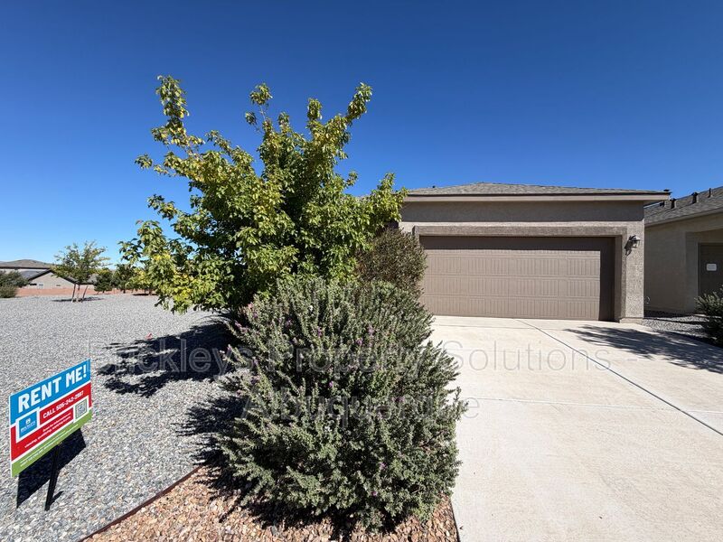 Rio Rancho House: 4875 Mount Salas St NE