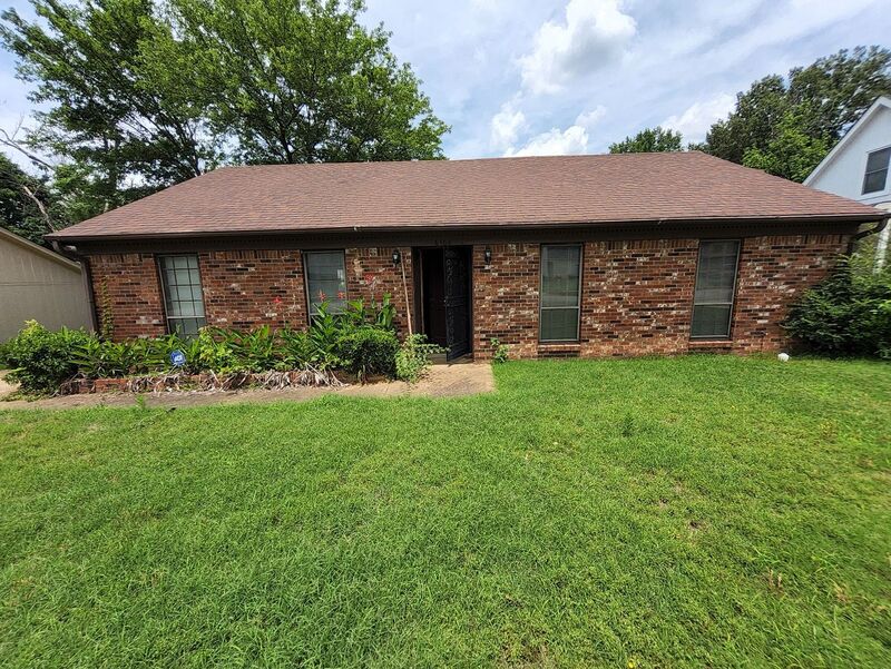 Memphis House: 6100 Gascony Dr