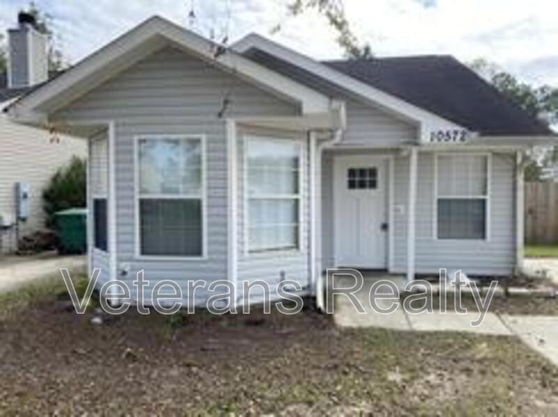 Gulfport House: 10572 East Bay Tree Drive