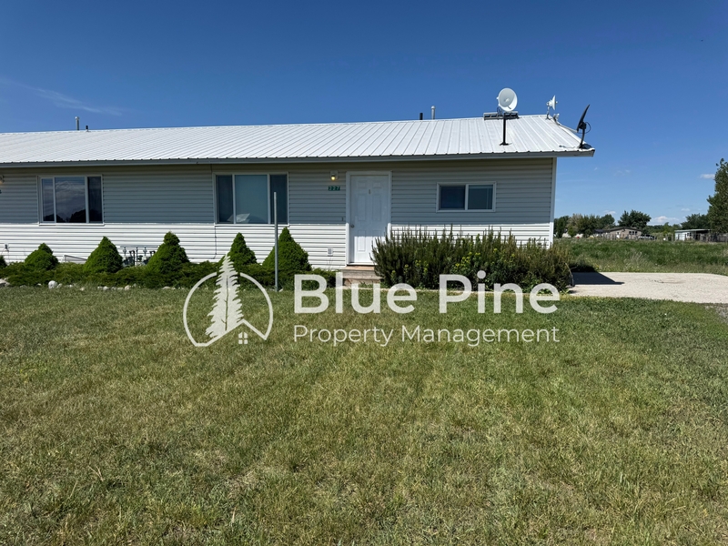 Rexburg House: 227 North 1900 East