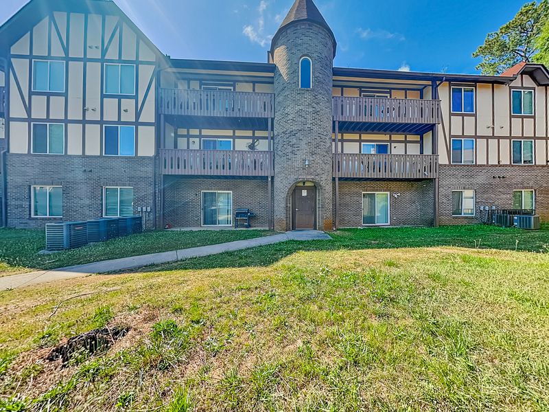 Atlanta Condo: 1020 Camelot Dr