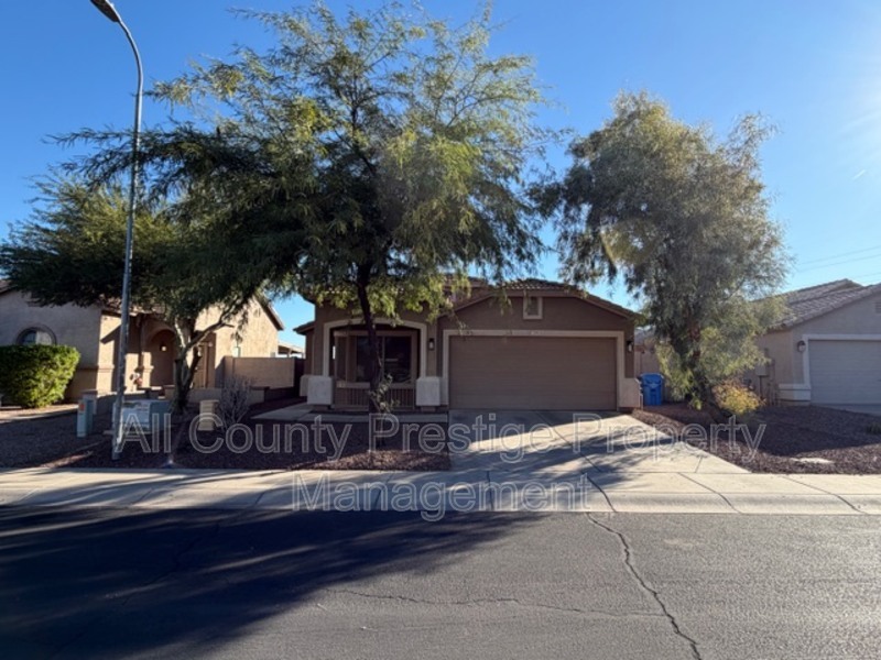 Laveen House: 7519 S. 43rd Dr