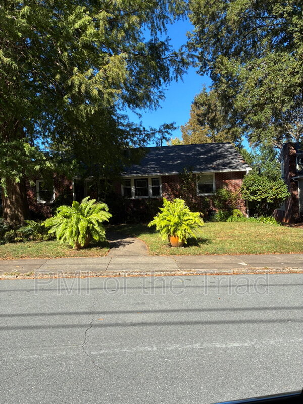 Winston Salem Condo: 915 Carolina Ave