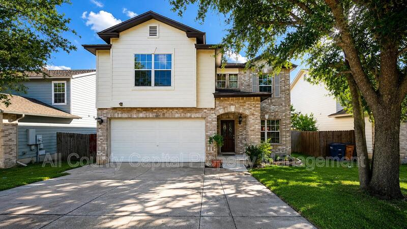 Del Valle House: 13105 Lofton Cliff Dr