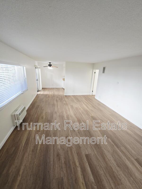 Glendale Condo: 1346 N Columbus Ave