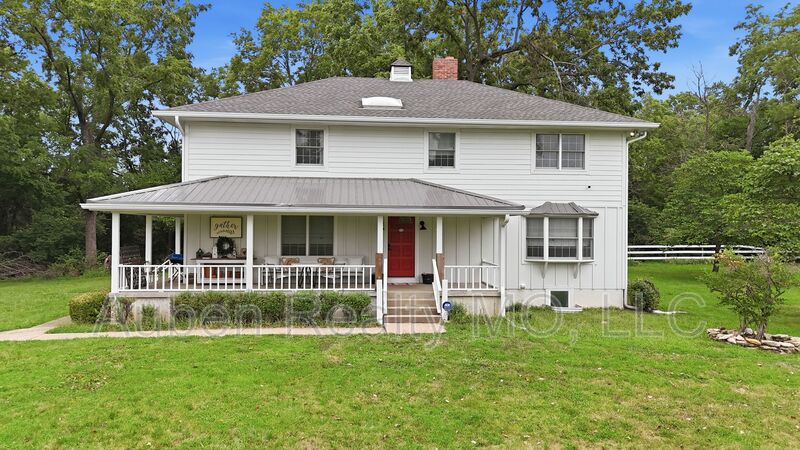 Kansas City House: 10200 Grandview Rd