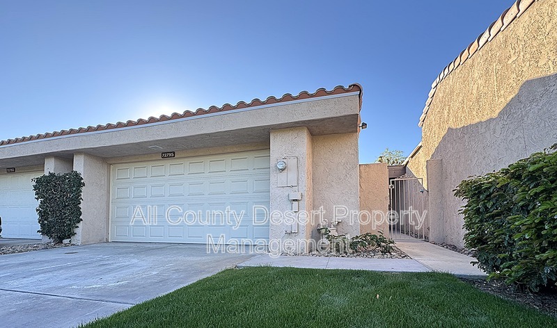 Palm Desert Condo: 72795 Fleetwood Cir