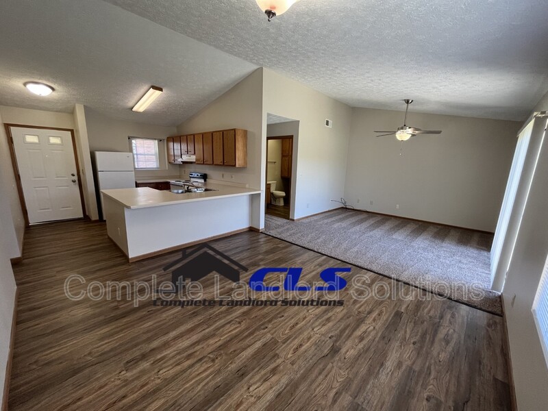 Terre Haute Condo: 1037 South 6th Street