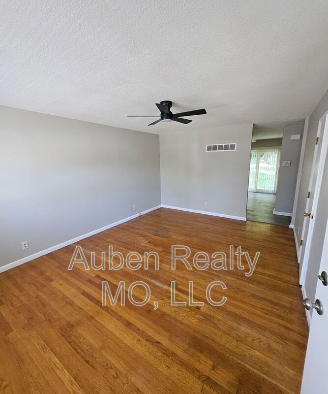 Independence Condo: 1206-1208 N Cottage St