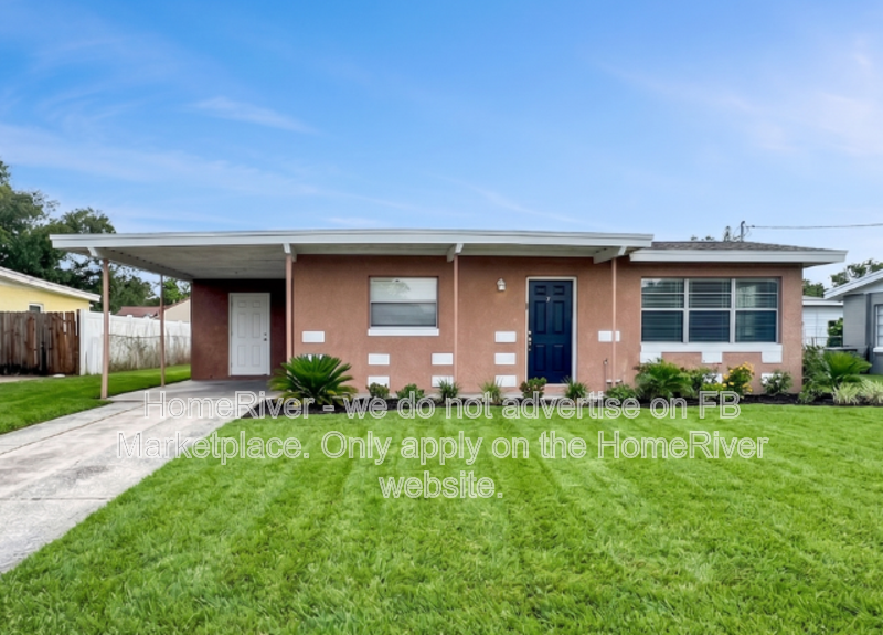 Tampa House: 4903 S 85th St