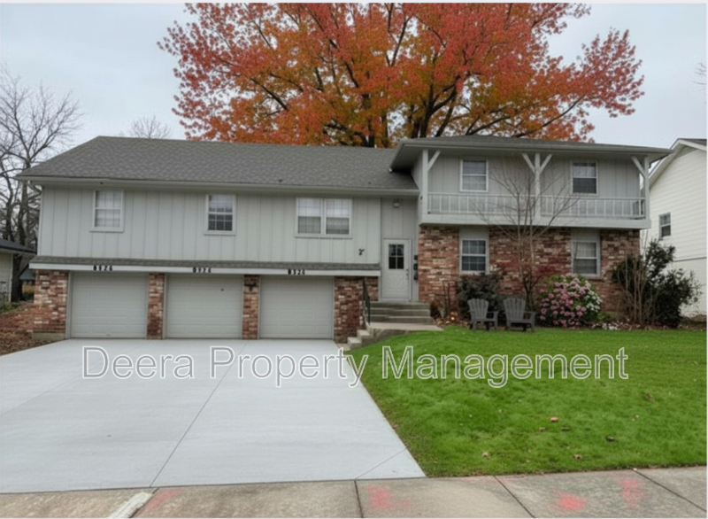 Overland Park Condo: 8422 Travis Lane