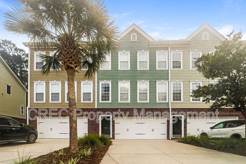 Mt. Pleasant House: 3533 Claremont Street