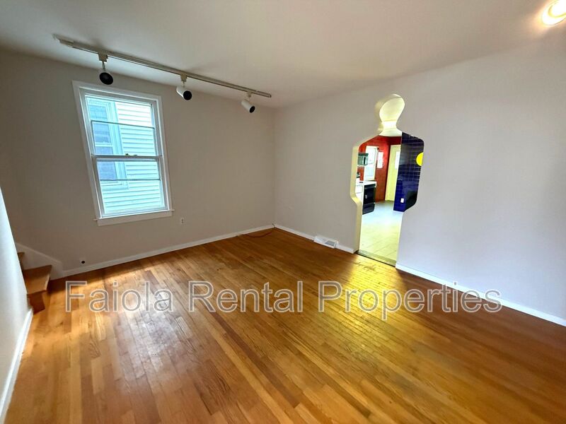 Millville House: 827 Church Street