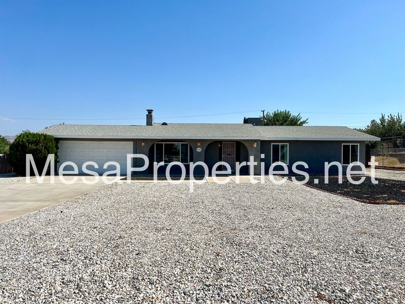 Hesperia House: 17945 Sequoia St.