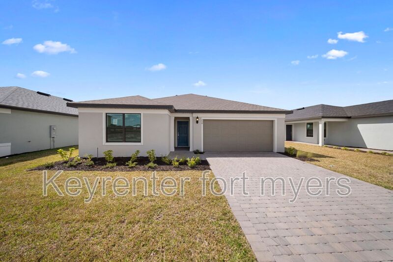 Lehigh Acres House: 258 Silent Lake Dr