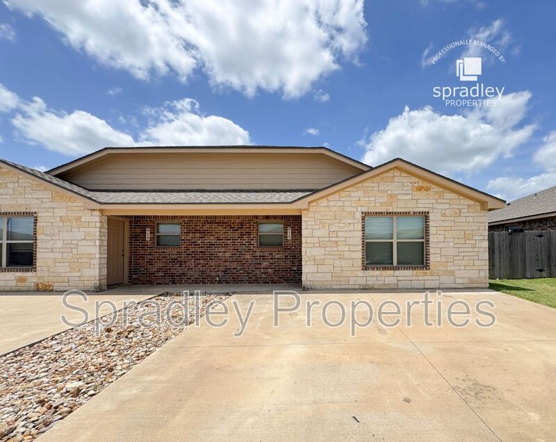 Belton Condo: 1560 Kal Ct