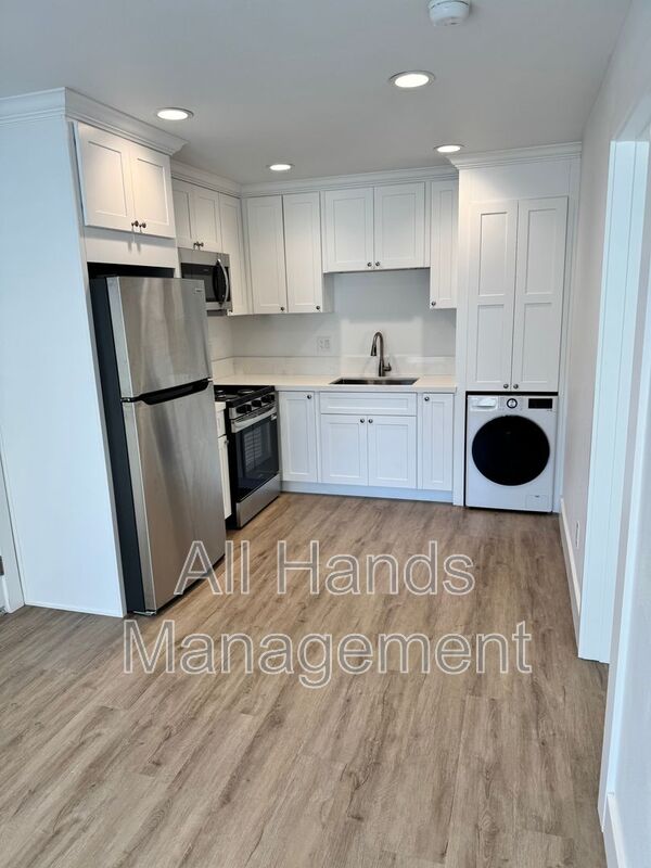 Long Beach Condo: 231 Loma Avenue