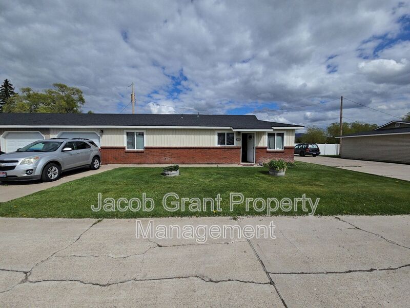 Pocatello House: 965 Berryman Rd
