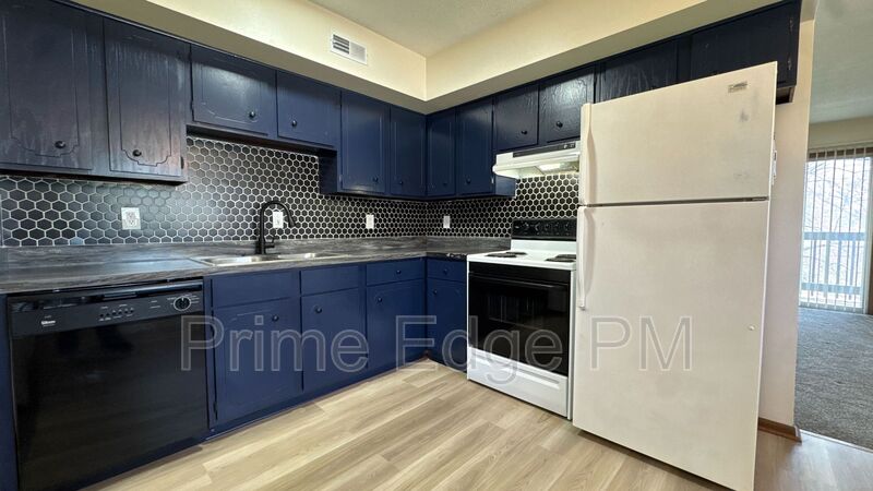 Lincoln House: 2532 T Street