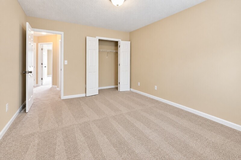 Main Rental Photo 16