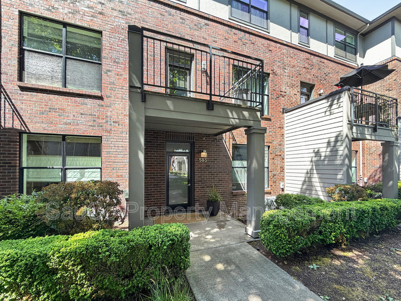 Portland Condo: 1420 Northwest 20th Avenue