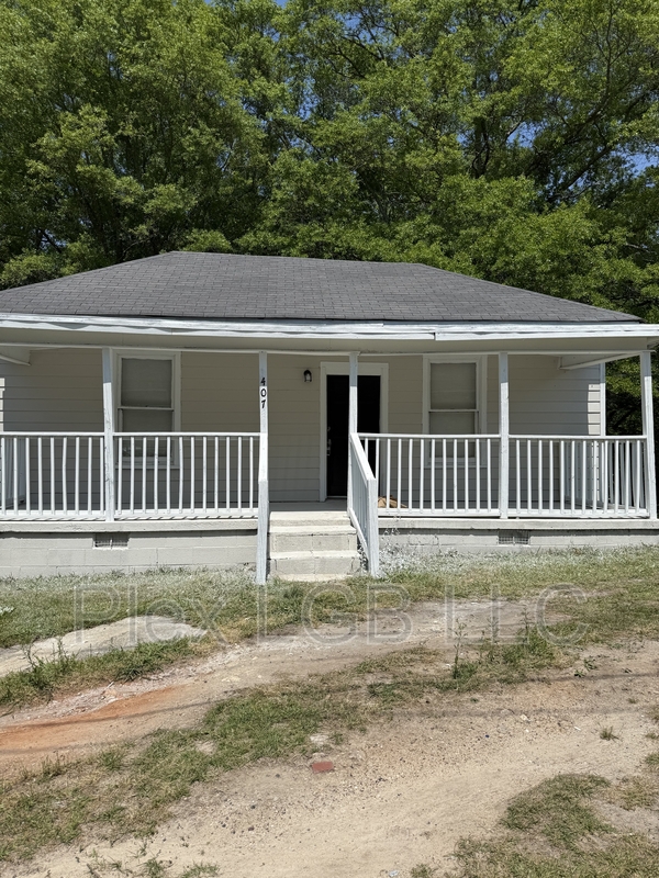 LaGrange House: 407 Colquitt Street