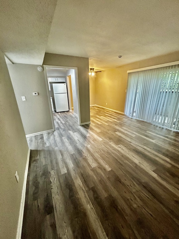 Kansas City Condo: 1908 N 77th St.