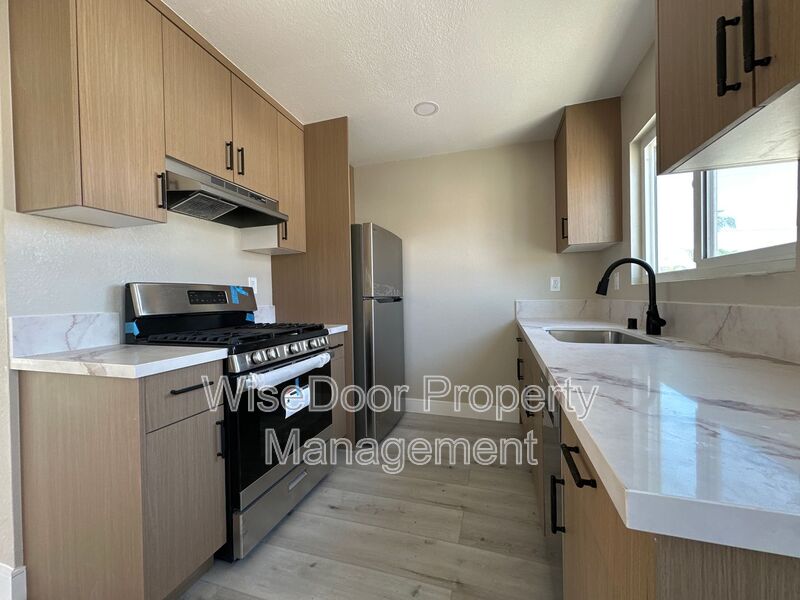 Huntington Beach Condo: 203 Nashville Ave