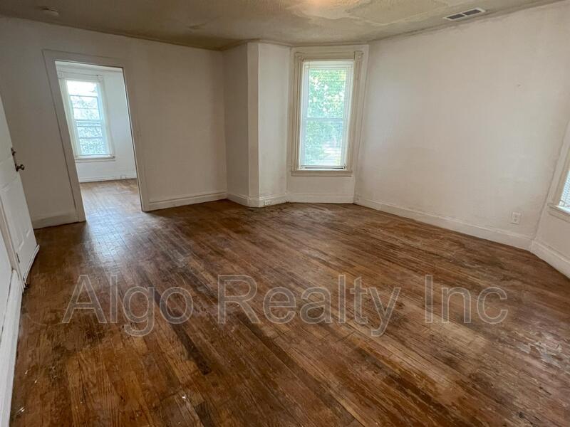 Minneapolis Condo: 1523 North 22nd Avenue - 2