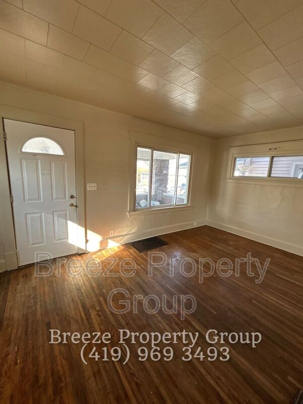 Toledo House: 1537 Remington St