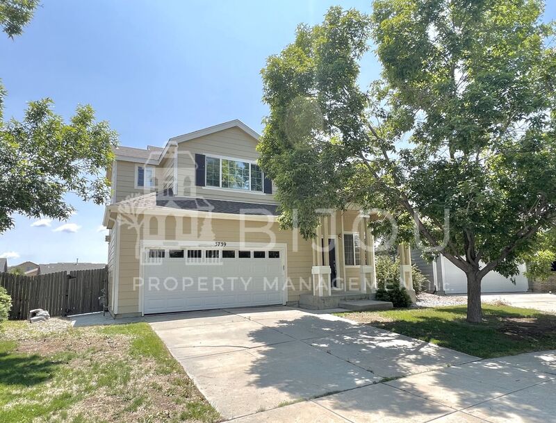 Colorado Springs House: 3739 Range Dr