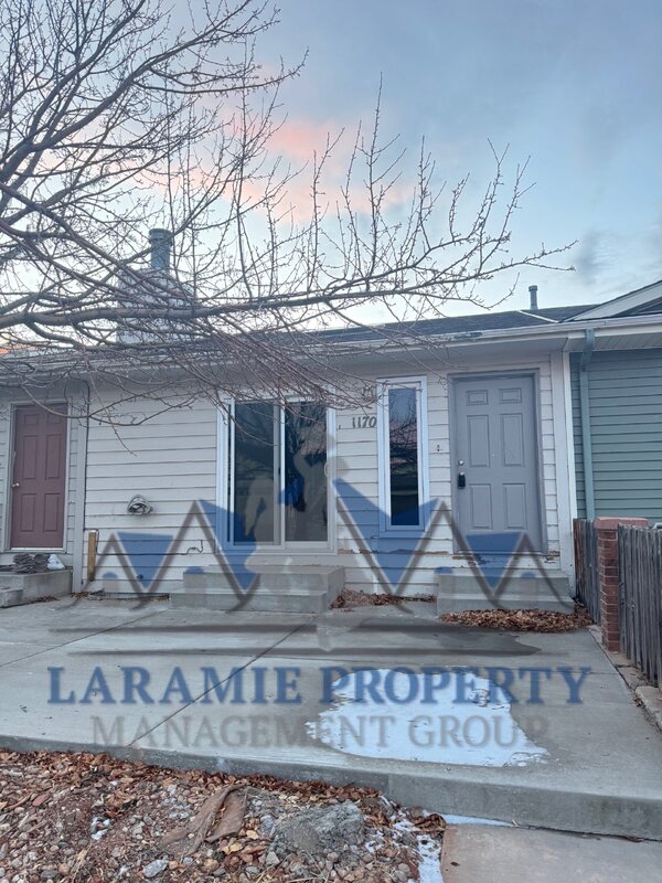 Laramie House: 1170 N 18th