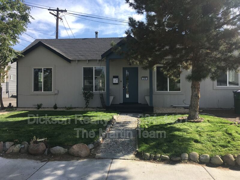 Reno House: 210 Cheney Street