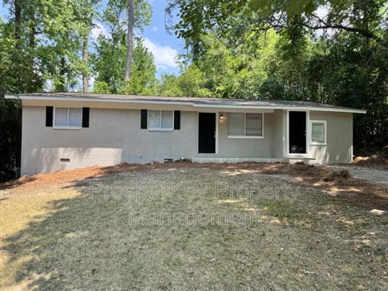 Columbus House: 5217 Dana Dr