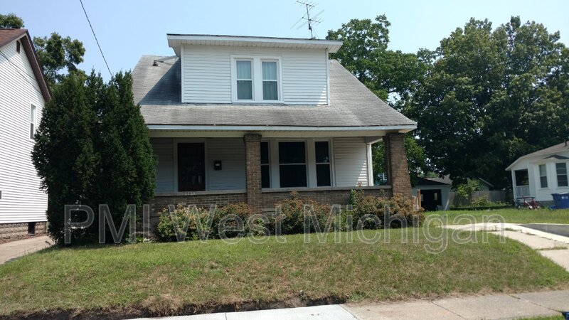 Grand Rapids House: 2124 Eastern Ave NE