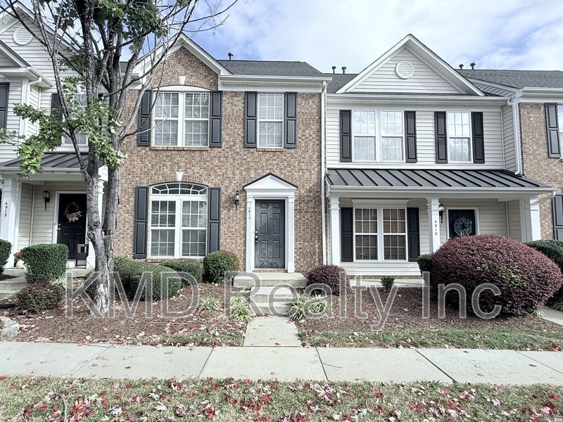 Charlotte Townhome: 4917 Sunburst Lane