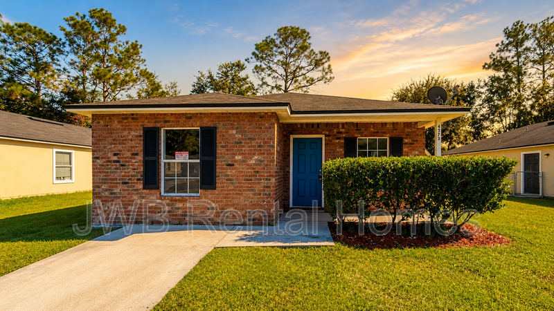 Jacksonville House: 4373 Melissa Ct W