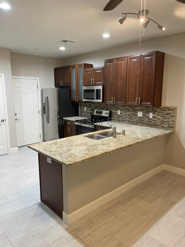 Mesa House: 1406 W Main St