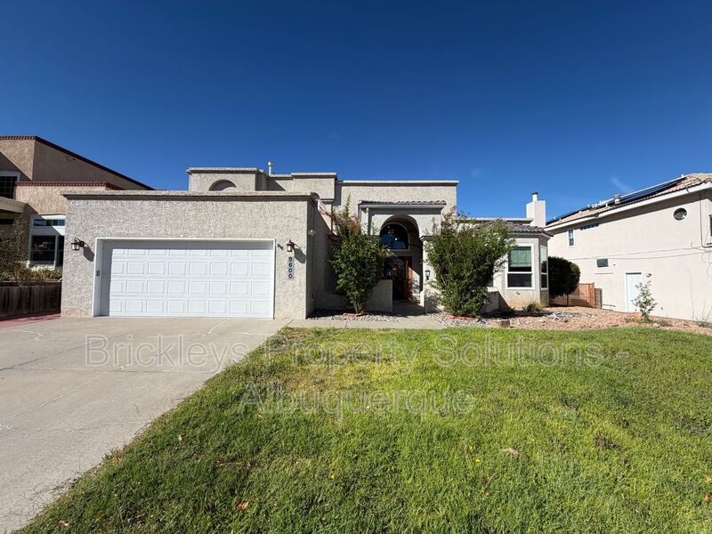 Albuquerque House: 9600 Allande Rd NE