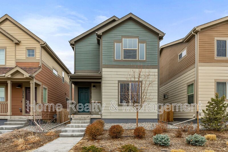 Thornton House: 12760 Tamarac Street