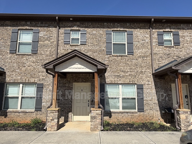 Jackson Condo: 860 S Harkness Street, Unit E