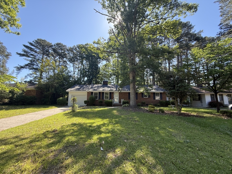 Greenville House: 207 Belvedere Drive